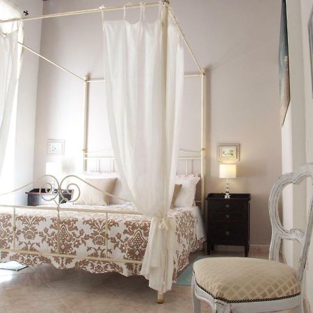 New Romantic Suite Кальярі Екстер'єр фото